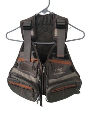 Bassdash FV09 Youth Fly Fishing Vest $58 Retail Sportsman Special Gear